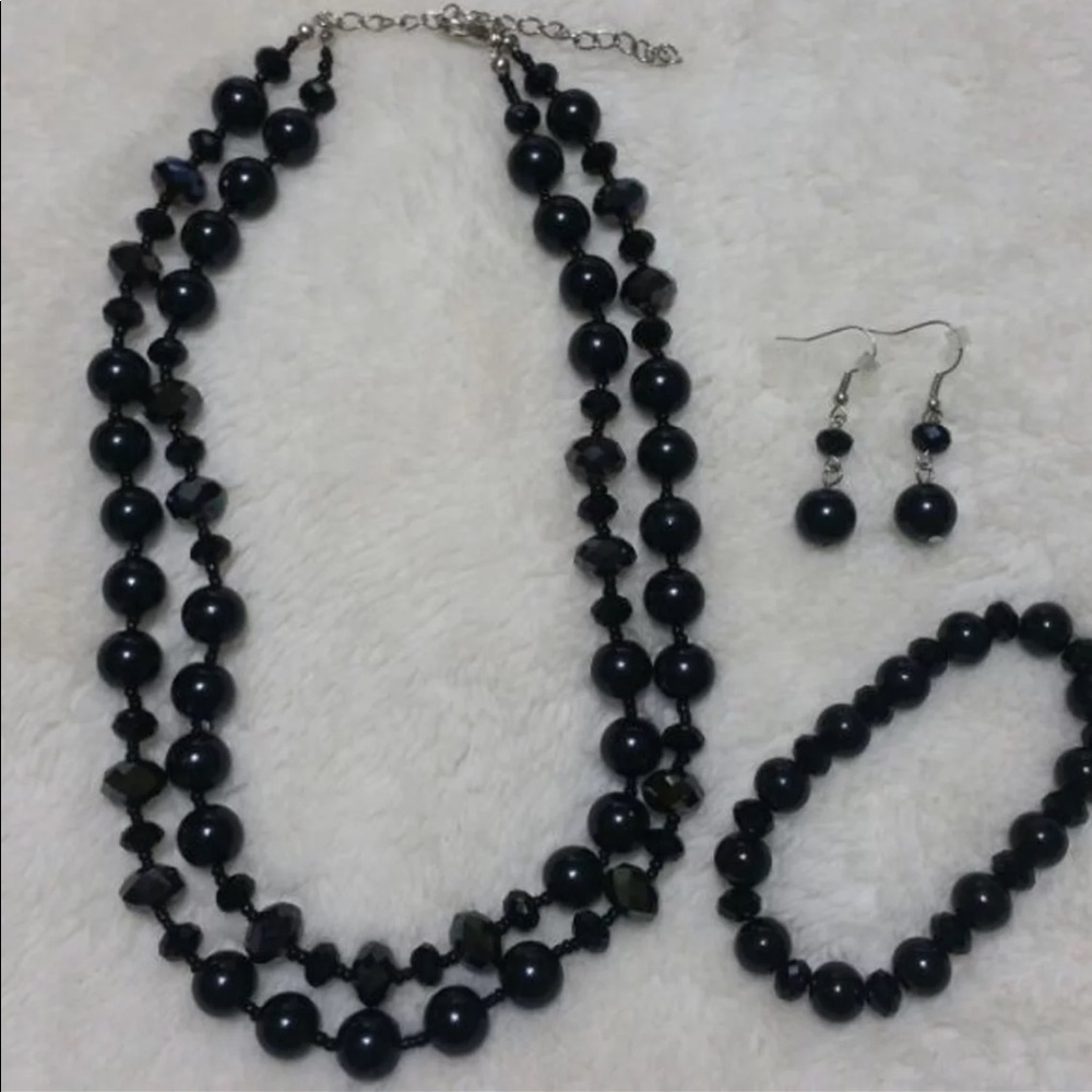 Black necklace bracelet earrings set